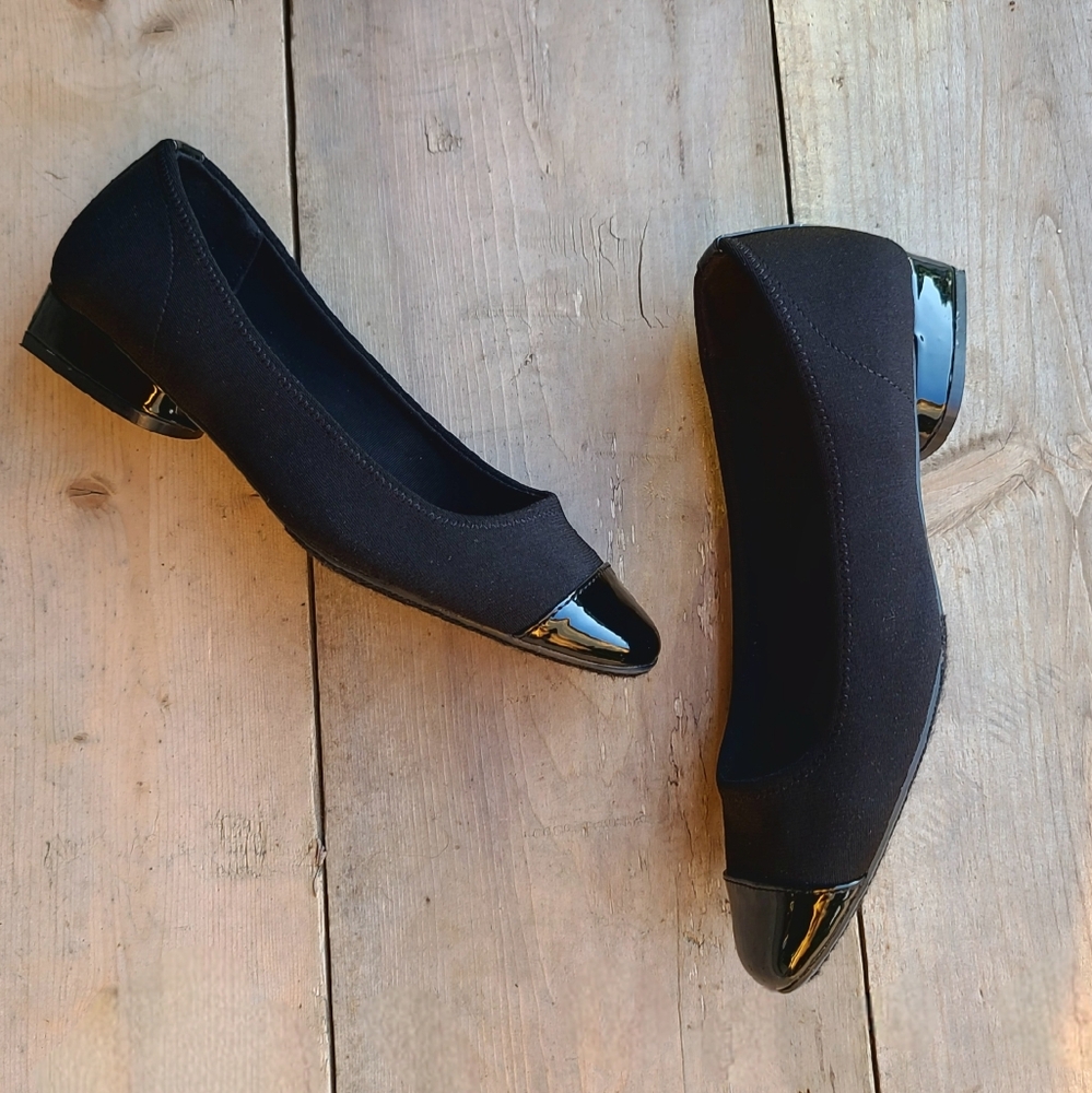 Anne Klein 'Carlie' Heeled Flats iFlex Technolgy Black Size 7